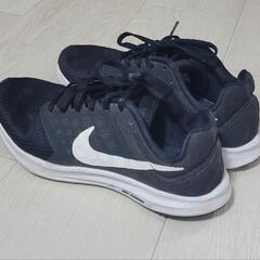 NIKE　スニーカー　22.5の画像