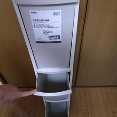 ３段分別ゴミ箱　スリム型の画像