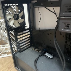 フルタワーPCケースの画像