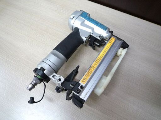 現状品 エアタッカ マキタ タッカー モデル AT425A Makita 中古 苫小牧西店 現状品 エアタッカ マキタ タッカー モデル AT425A Makita 苫小牧西店