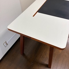 Bluelounge StudioDesk（スタジオデスク）｜ケーブル収納付きデザインデスクの画像