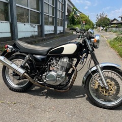 SR500 FCR41キャブ　ヨシムラマフラー　ブレンボ４ポット　オイルクーラーの画像