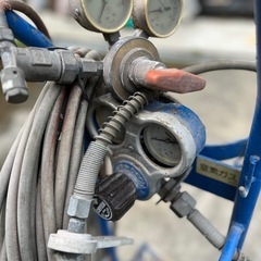 ガスボンベ台車の画像