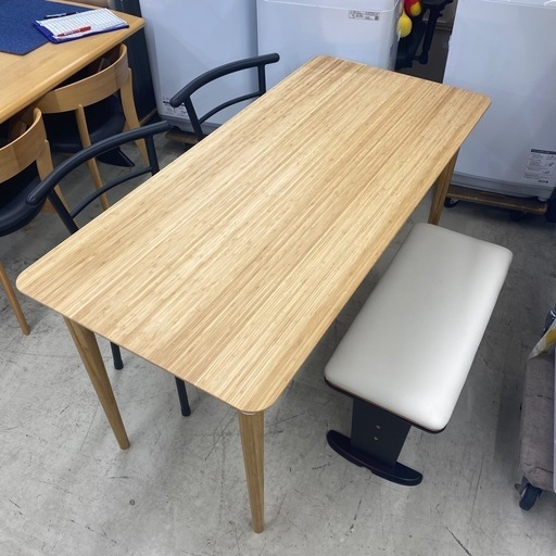 イケア　4人用　ダイニングセット　机：幅140×奥65×高73.5cm 　ベンチ:幅75×奥33×高40cm 　椅子：幅49×奥40×高76cm　リサイクルショップ　朝霞市　ケイラック朝霞田島店　志木市　和光市　GM375