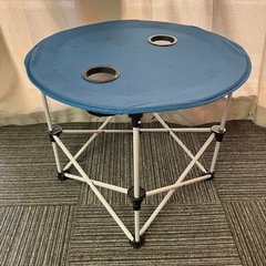 stp-3277 折りたたみテーブル　直径60cm ネイビー　ドリンクホルダー付き　収納バッグ付き　キャンプテーブル　アウトドアテーブル　キャンプ　アウトドア　バーベキュー　BBQ 折りたたみ　折り畳み　持ち運び　円形　丸テーブル　DCMの画像