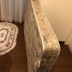木枠付き　シングルベッドの画像