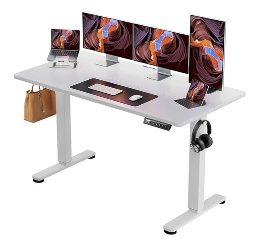 決定致しました　　　7月中引取り者には500円引きます⭐︎昇降式ホワイトデスク➕おまけ椅子⭐︎