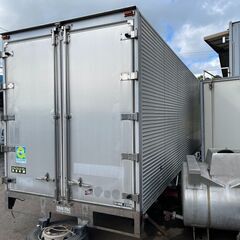 福岡発　４tロングコンテナ　横ドアあり　ステンレス金具　その他多数コンテナ有、値下げ交渉有　株式会社南商会の画像