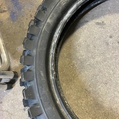 中古オフロードタイヤ110/100-18の画像