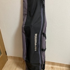 スノーボード（TECH NINE）とケース の画像