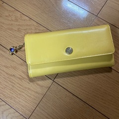 ハンドメイドビーズ紐、美品黄色の長財布の画像