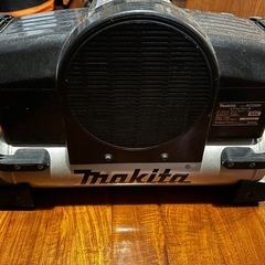 美品　コンプレッサー【マキタ AC220N（60Hz）】の画像