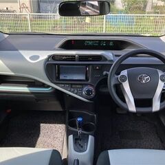誰でも車が買える次世代低与信ローン専門店／ 安心の１年保証付き 距離無制限！中古車販売 カーメル小田原店 　平成24年式☆トヨタ アクア☆98000㌔の画像
