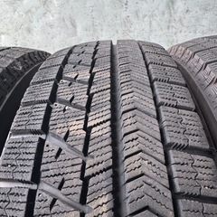 バリ山　BRIDGESTONE VRX 155/65R14 スタッドレス　タイヤ　2017年製　14インチの画像