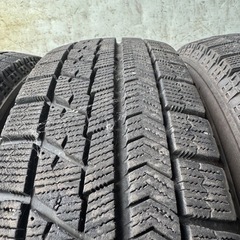 バリ山　BRIDGESTONE VRX 155/65R14 スタッドレス　タイヤ　2017年製　14インチの画像