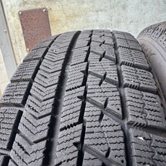 バリ山　BRIDGESTONE VRX 155/65R14 スタッドレス　タイヤ　2017年製　14インチの画像