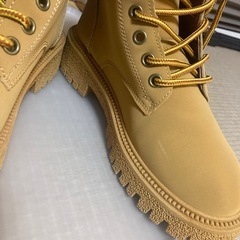 YIVU ベージュ 24cm 23cm キャメル　茶色の画像