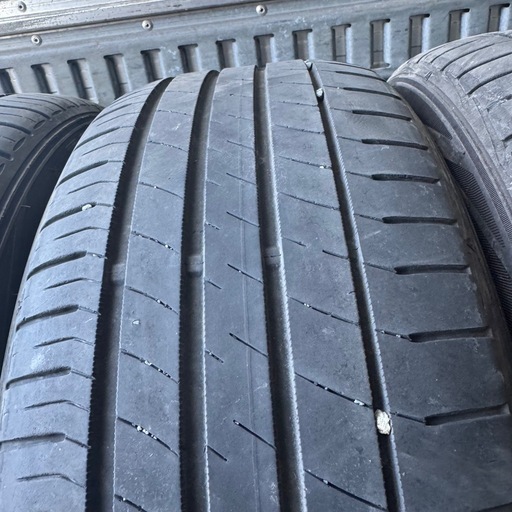バリ山　DUNLOP ダンロップ　LEMANSV 215/50R18 夏タイヤ　2021年製　18インチ　エスティマ　ステップワゴン　