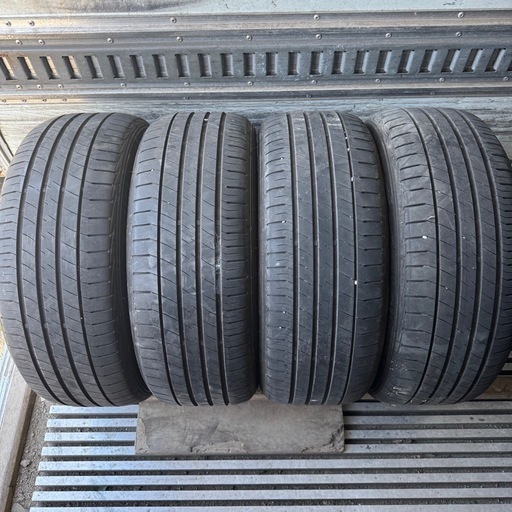 バリ山　DUNLOP ダンロップ　LEMANSV 215/50R18 夏タイヤ　2021年製　18インチ　エスティマ　ステップワゴン　など