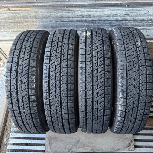 バリ山　BRIDGESTONE ブリヂストン　ブリジストン　VRX2 145/80R12 スタッドレス　タイヤ　2019年製　12インチ　ザッツ　ライフ　ミニカ