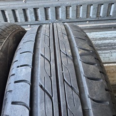 バリ山　BRIDGESTONE ECOPIA 175/60R16 夏タイヤ　2011年製　16インチ　ラクティス　の画像