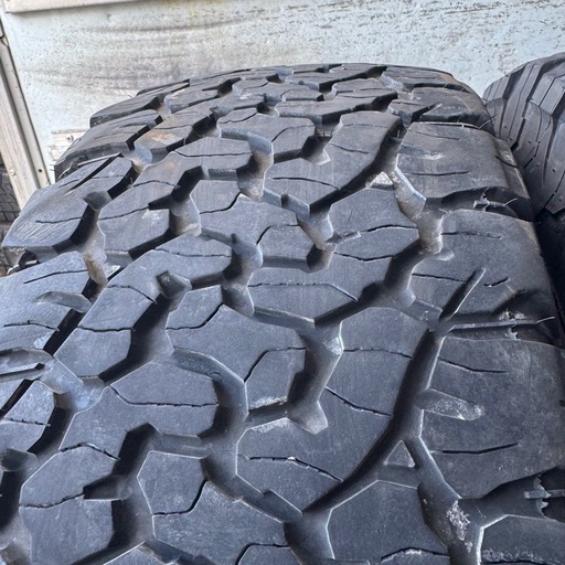 BFGOODrich グッドリッチ　All-Terrain T/A LT275/70R16 119/116S 夏タイヤ　2021年製　