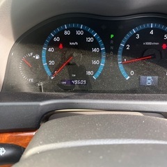 トヨタ　プレミオ　4WDの画像