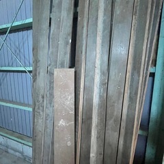 廃材　木　の画像