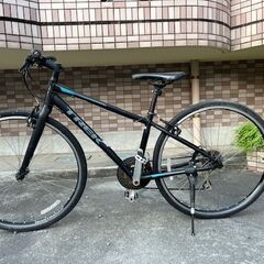 TREK　トレック　FX2　クロスバイク　３×8　の画像