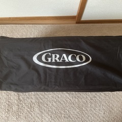 Graco Pack n Play 折りたたみベビーベッドの画像