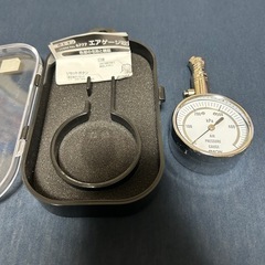 タイヤ 空気圧チェッカーの画像