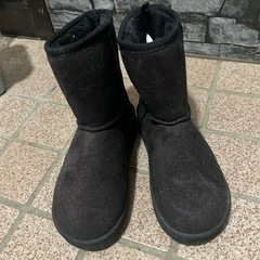 ムートンブーツの中古が安い！激安で譲ります・無料であげます