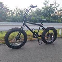 ファットバイク マウンテンバイク 自転車 ビーチクルーザー 
