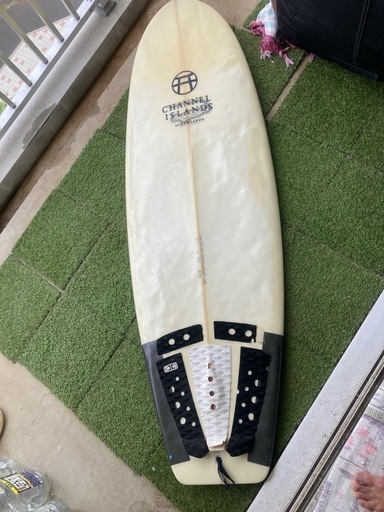 値下げCHANNEL ISLANDS サーフボード 5’7” クアッド4フィン付き / レトロアートデザイン・直接引き取り限定