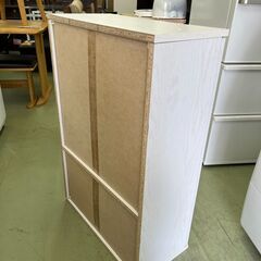 【リサイクルショップ ピカソ 小松原】🪟✨【白の美品！ガラス扉キャビネット】✨清潔感＆収納力バッチリ🌿★7288★の画像