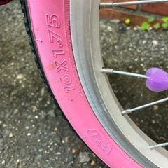 子供用自転車　16インチ　補助輪付き　ディズニーの画像
