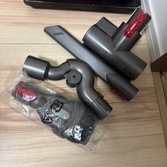 Dyson SV10コードレスクリーナー　の画像