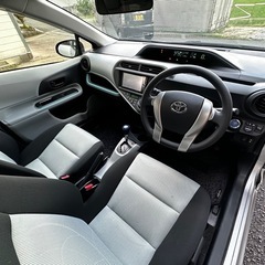 トヨタアクア 1.2万km プッシュスタートETC,TV，ナビ、バックカメラ　2年車検付きの画像