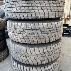 冬タイヤ195/65R15 91Qの画像