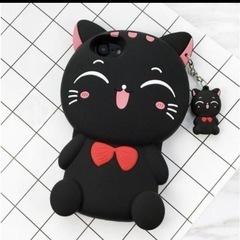iPhone11とても可愛い　ラッキーな猫　シリコン　招き猫　ねこ　黒の画像