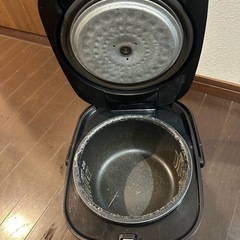 炊飯器の画像
