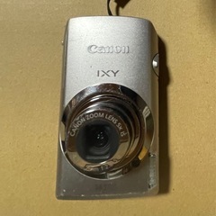 Canon IXY 10S シルバー　コンパクトデジタルカメラの画像