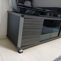 テレビボードの画像