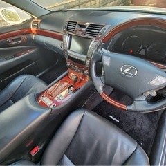 レクサスLS460  バージョンU Iパッケージ 車検令和8年6月までの画像