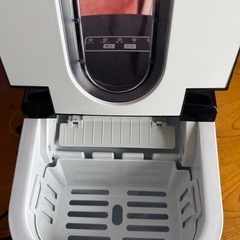 LIVZA 高速製氷機 ICE2200 最短6分 1日最大12kg 水を入れてボタンを押すだけ！2種類の氷サイズが選べる パワフル氷製造機の画像