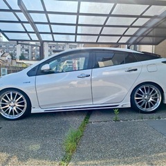 美車☆コミコミ価格☆オートローン可☆カスタム☆プリウス50前期A／ロウウェンコンプリートリレー付バックフォグランプ／アルミヴァルドポルトフィーノ20インチ 走行距離8万km台☆良好☆車検R8.11☆現車確認必須の画像