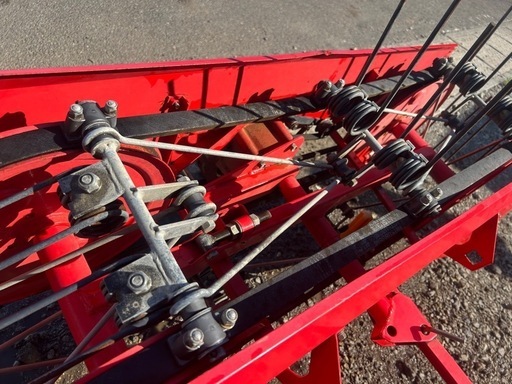 ヤンマー　ヘーメーカー　HM135 集草機 牧草反転機 アタッチメント 畜産　牧草　集草　へーメーカ　作業機　農機具　宮崎