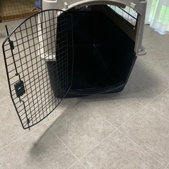 【美品】バリケンネルVari-Kennel Ultra大型犬用ケージ XLサイズ
の画像