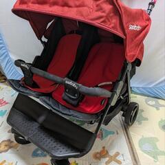 双子ベビーカーの画像