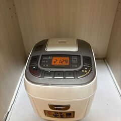 炊飯器（3合炊き）　ERC-MC30-W　アイリスオーヤマ　
